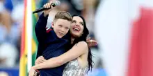 Mondiali: a 10 anni canta con Katy Perry, bimbo norvegese affascina Los Angeles