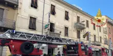Incendio in hotel a Arezzo, 7 salvati con autoscala a piani alti