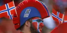 Mondiali: i tifosi della Norvegia invadono New York, la remata vichinga a Times Square