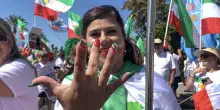 Mondiali, centinaia di iraniani protestano contro Teheran alla vigilia della partita