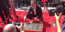 Hollywood, Bardem lascia le impronte e denuncia il genocidio a Gaza