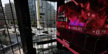 Borsa: Asia in rosso, nuova ondata di vendite sui chip, Tokyo -4,15%