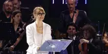 Cortellesi apre I volti della Repubblica con un monologo sul voto alle donne