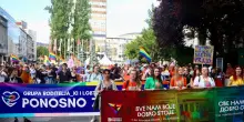 Blindato da polizia e fra messaggi d'odio, il 7/mo Pride sfila a Sarajevo