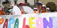 Il Papa ai bimbi malati, 'Dio non vuole che nessuno soffra'