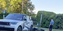 Scontro tra un Suv e uno scooter, morto un 17enne. Conducente dell'auto e altri due a bordo in fuga