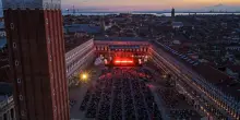 Riccardo Cocciante apre la stagione dei concerti in Piazza San Marco a Venezia