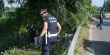 L'agente morto, il conducente dell'auto inseguita arrestato per omicidio stradale: 'Chiedo scusa all'Italia'