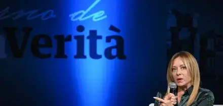 Meloni: 'Sinceramente colpita da Trump ma la politica estera italiana non cambia'