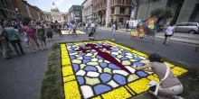 Infiorata storica a piazza San Pietro a Roma