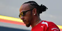 Ferrari: Hamilton chiede "calma, non ci sono scorciatoie verso il successo"