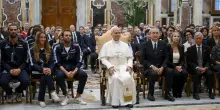 Il Papa riceve gli azzurri del nuoto: 'Sport occasione di crescita spirituale'