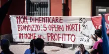 I famigliari delle vittime di Brandizzo: 'Strisciuglio al vertice delle Ferrovie? Bell'esempio'