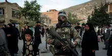 Governo Talebano, 'decine di vittime civili in attacco pakistano'