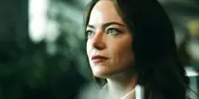 Su Sky Cinema in prima visione Bugonia, il nuovo film di Lanthimos
