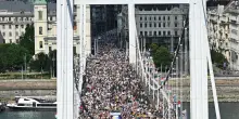 Il Pride sfila a Budapest, il primo dopo l'era Orban