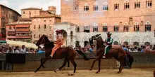 Palio Siena, Valdimontone vince la prima prova