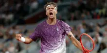 Roland Garros: Cobolli batte Auger Aliassime 4-6, 6-4, 6-4, 6-4 e va in semifinale