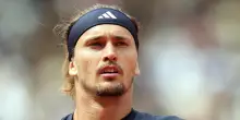 Roland Garros: Zverev &egrave; il primo finalista, battuto Mensik in 4 set