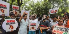 Il 'partito delle blatte' scende in piazza in India e sfida Modi