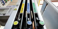Prezzo petrolio in calo, Wti scambiato a 89,82 dollari