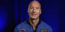 Luca Parmitano sar&agrave; il pilota di Artemis III. 'Sono onorato, l'Italia la mia rampa di lancio'