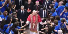 Il Papa a Barcellona, 'diffondere solidariet&agrave;, oltre le polarizzazioni'