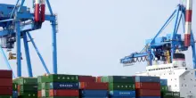 A giugno l'export sale dell'1,6%, +9,8% su base annua