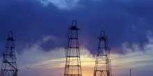 Il petrolio non arresta la corsa, il Brent sfiora 99 dollari