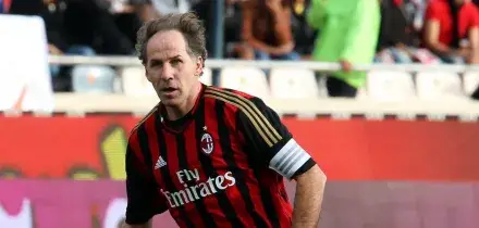Milan: Amorim e Gabbia rendono omaggio a murale dedicato a Baresi a Perth