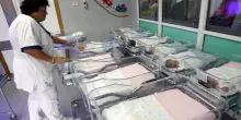Nel 2025 nati solo 355 mila bambini, nuovo minimo storico dal dopoguerra