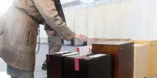 Seggi aperti in Islanda sui negoziati di adesione Ue, attesa alta affluenza