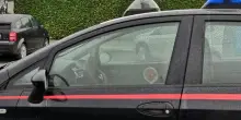 Tenta di dare fuoco alla compagna, arrestato nel Torinese