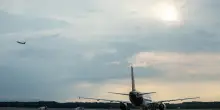 Malore in volo per il comandante, atterraggio d'emergenza a Malpensa