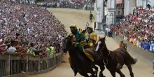 Piazza del Campo inagibile, il Palio di Siena rinviato a domani