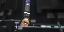 Borsa: l'Europa conclude in calo, Milano -2,21%