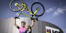 A Kabul pedalava travestita da uomo, Fariba Hashimi argento ai Giochi d'Asia