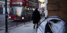 Un tetto entro Natale, la promessa di Burnham agli homeless