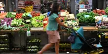 Si allarga il caro prezzi, sale la spesa per le famiglie