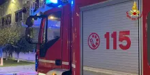 Crolla albero per il maltempo, danni a cinque auto nel Napoletano