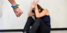 Istat, violenza sessuale prima dei 16 anni per il 7,8% delle donne