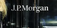 JpMorgan, utile sotto le stime, pesa frenata dei mercati e investimenti