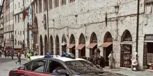 Musicista muore in albergo per una sospetta intossicazione da monossido