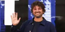 Frank Matano &egrave; diventato pap&agrave;, &egrave; nato Marcello, la foto con neonato tra le braccia