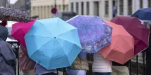 Italia divisa dal meteo, oggi piogge intense a Nord e caldo estivo a Sud