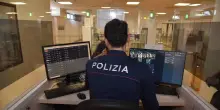 Coniugi rapinati in strada a Firenze, 2 arrestati, uno ha 17 anni