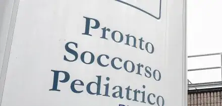 Bimba curata per un mal di pancia &egrave; morta in ospedale, tre medici indagati