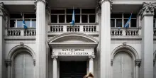 L'Argentina rinnova 6 miliardi di dollari di debito al 2028