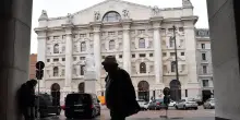Borsa: Milano chiude