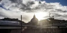 Accusato di abusi, il Papa congeda vescovo peruviano 75enne